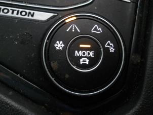 Volkswagen Tiguan 2.0 TDI 16V BlueMotion Technology SCR Épave (2016, Blanc)