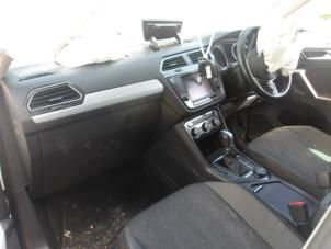 Volkswagen Tiguan 2.0 TDI 16V BlueMotion Technology SCR Épave (2016, Blanc)