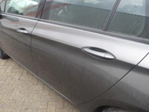 Opel Astra K Sports Tourer 1.4 16V Épave (2018, Métallisé, Gris argenté)