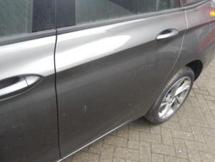 Opel Astra K Sports Tourer 1.4 16V Épave (2018, Métallisé, Gris argenté)