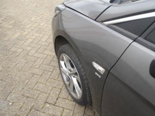 Opel Astra K Sports Tourer 1.4 16V Épave (2018, Métallisé, Gris argenté)
