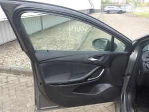 Opel Astra K Sports Tourer 1.4 16V Épave (2018, Métallisé, Gris argenté)
