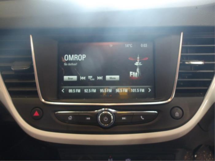 Opel Crossland 1.2 12V Épave (2020, Rouge, Noir)