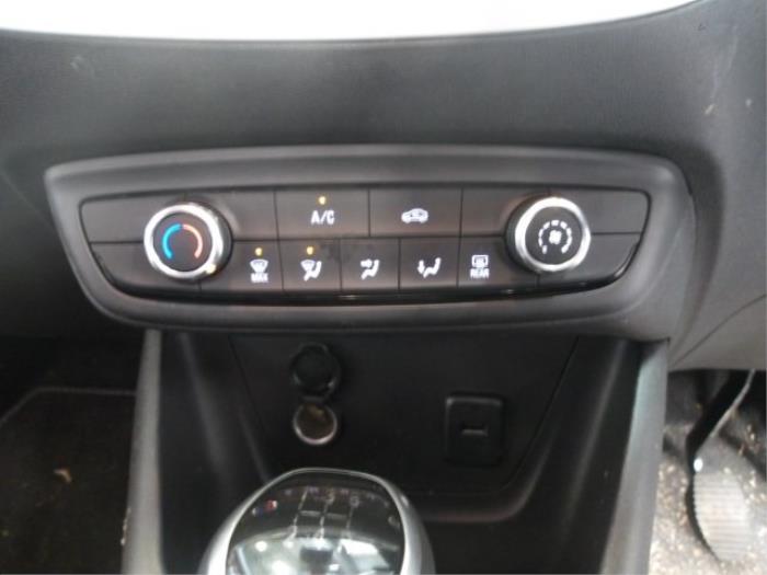 Opel Crossland 1.2 12V Épave (2020, Rouge, Noir)