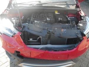 Opel Crossland 1.2 12V Épave (2020, Rouge, Noir)