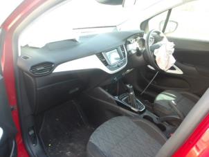 Opel Crossland 1.2 12V Épave (2020, Rouge, Noir)