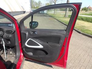 Opel Crossland 1.2 12V Épave (2020, Rouge, Noir)