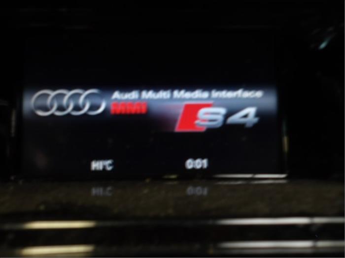 Audi A4 Quattro 2.0 TFSI 16V Épave (2009, Noir)