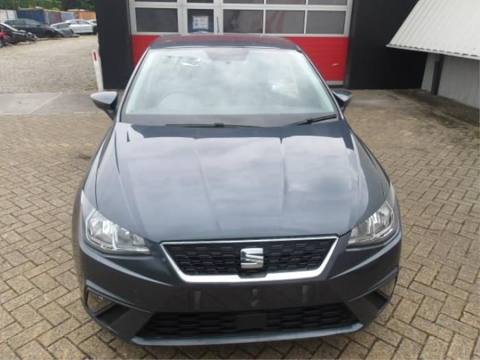 Seat Ibiza V 1.0 MPI 12V Épave (2019, Métallisé, Gris argenté)