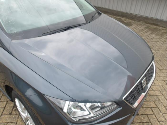 Seat Ibiza V 1.0 MPI 12V Épave (2019, Métallisé, Gris argenté)