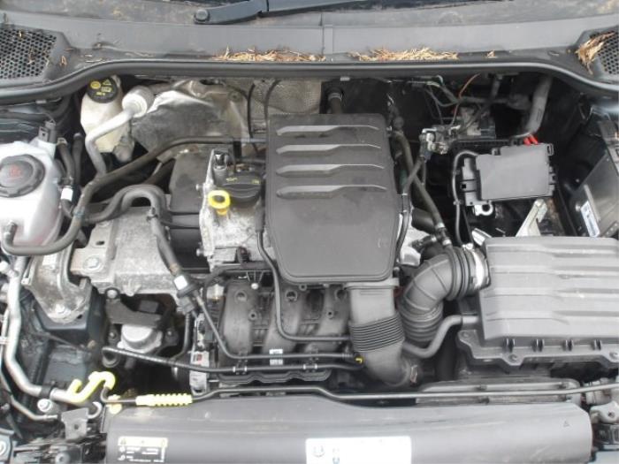 Seat Ibiza V 1.0 MPI 12V Épave (2019, Métallisé, Gris argenté)