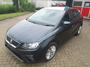 Seat Ibiza V 1.0 MPI 12V Épave (2019, Métallisé, Gris argenté)
