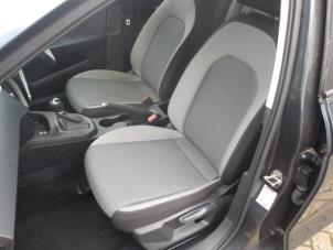 Seat Ibiza V 1.0 MPI 12V Épave (2019, Métallisé, Gris argenté)