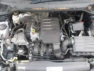 Seat Ibiza V 1.0 MPI 12V Épave (2019, Métallisé, Gris argenté)