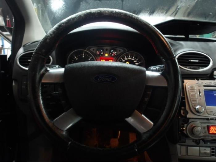Ford Focus 2 Wagon 1.6 TDCi 16V 110 Salvage vehicle (2010, Metallic, Black)