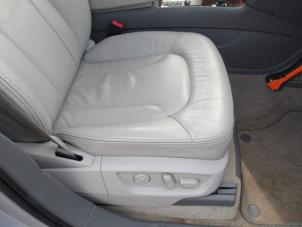 Audi Q7 4.2 FSI V8 32V Épave (2006, Métallisé, Léger, Gris argenté, Argenté)