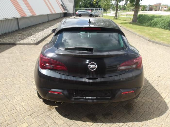 Opel Astra J GTC 2.0 CDTI 16V ecoFLEX Salvage vehicle (2013, Metallic, Black)