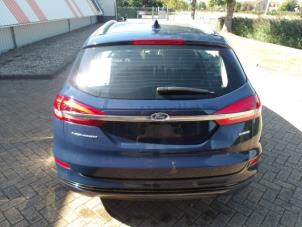 Ford Mondeo V Wagon 2.0 Hybrid 16V Samochód złomowany (2021, Niebieski)