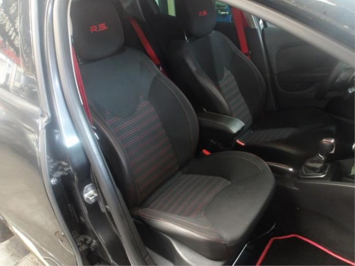Renault Clio IV 1.6 Turbo 16V RS 200 EDC Épave (2016, Métallisé, Noir, Jaune, Gris)