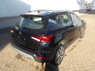 Seat Arona 1.0 TSI 12V Épave (2019, Métallisé, Noir)