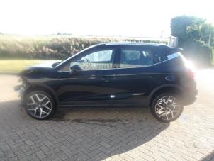 Seat Arona 1.0 TSI 12V Épave (2019, Métallisé, Noir)