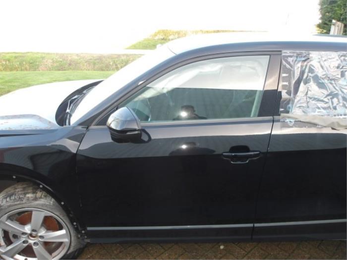 Audi Q2 1.6 30 TDI 16V Épave (2020, Noir, Gris)