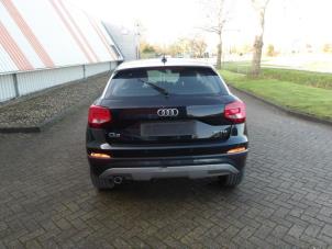 Audi Q2 1.6 30 TDI 16V Épave (2020, Noir, Gris)
