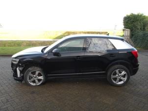 Audi Q2 1.6 30 TDI 16V Épave (2020, Noir, Gris)