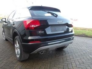 Audi Q2 1.6 30 TDI 16V Épave (2020, Noir, Gris)