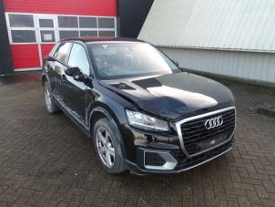 Audi Q2 1.6 30 TDI 16V Épave (2020, Noir, Gris)