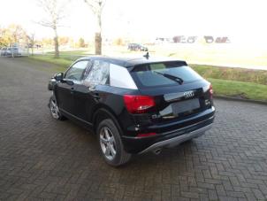 Audi Q2 1.6 30 TDI 16V Épave (2020, Noir, Gris)