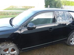 Audi Q2 1.6 30 TDI 16V Épave (2020, Noir, Gris)