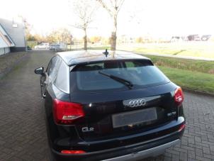 Audi Q2 1.6 30 TDI 16V Épave (2020, Noir, Gris)