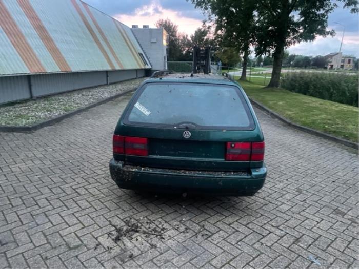Volkswagen Passat 2.8 VR6 Épave (1994, Vert)