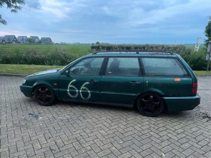 Volkswagen Passat 2.8 VR6 Épave (1994, Vert)