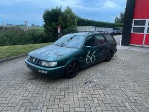 Volkswagen Passat 2.8 VR6 Épave (1994, Vert)
