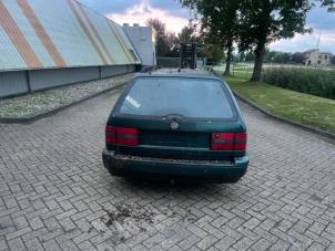 Volkswagen Passat 2.8 VR6 Épave (1994, Vert)