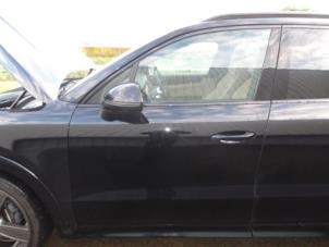 Porsche Cayenne III 3.0 V6 Turbo 24V E-Hybrid Épave (2022, Noir)