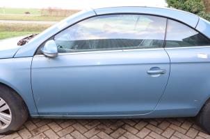 Volkswagen Eos 2.0 FSI 16V Samochód złomowany (2006, Metalik, Niebieski)