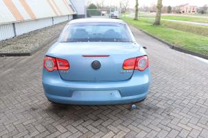 Volkswagen Eos 2.0 FSI 16V Samochód złomowany (2006, Metalik, Niebieski)
