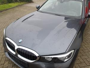 BMW 3 serie Touring 320i 2.0 TwinPower Turbo 16V Épave (2019, Métallisé, Gris argenté)