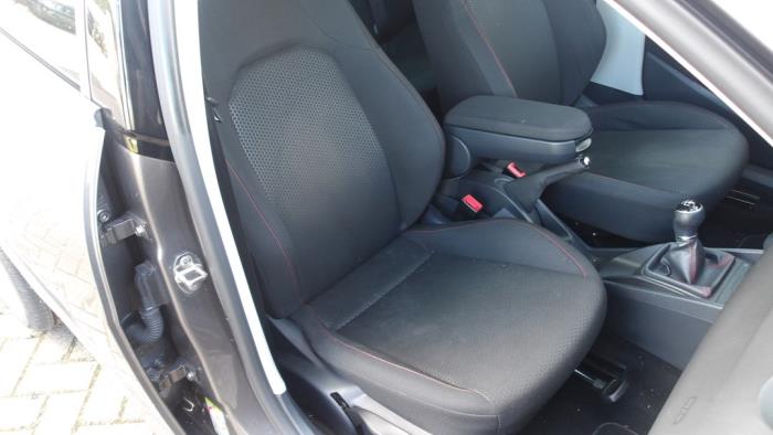 Seat Ibiza IV 1.2 TSI Salvage vehicle (2015, Metallic, Silver grey)