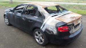 Audi A4 1.8 TFSI 16V Épave (2013, Métallisé, Noir)