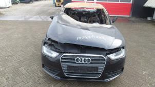 Audi A4 1.8 TFSI 16V Épave (2013, Métallisé, Noir)
