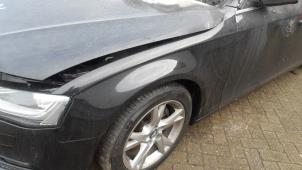 Audi A4 1.8 TFSI 16V Épave (2013, Métallisé, Noir)