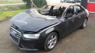 Audi A4 1.8 TFSI 16V Épave (2013, Métallisé, Noir)