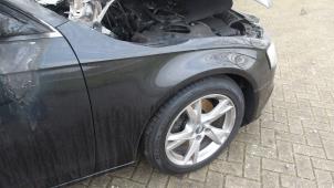 Audi A4 1.8 TFSI 16V Épave (2013, Métallisé, Noir)