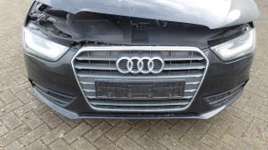 Audi A4 1.8 TFSI 16V Épave (2013, Métallisé, Noir)