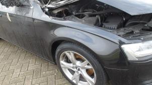 Audi A4 1.8 TFSI 16V Épave (2013, Métallisé, Noir)