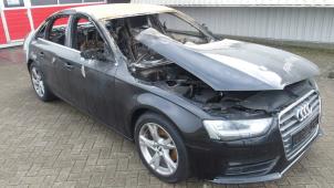Audi A4 1.8 TFSI 16V Épave (2013, Métallisé, Noir)